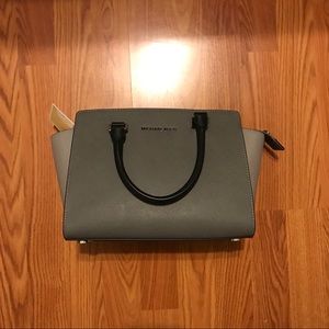 Micheal Kors Selma Medium Leather Satchel